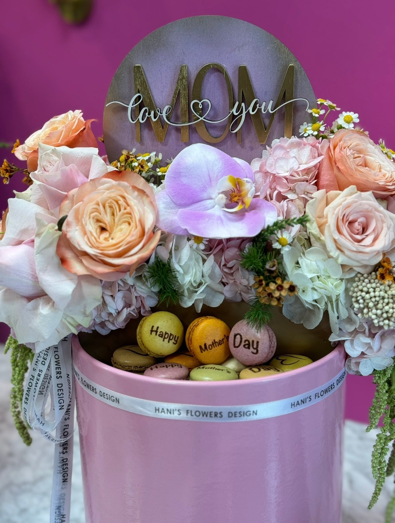 Mom arrangement with customized Macaroons