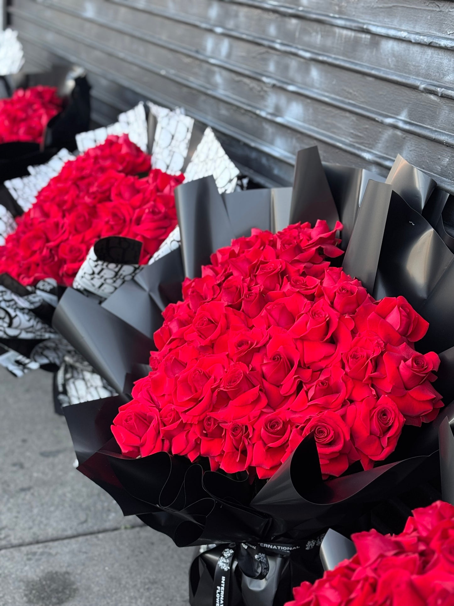 Large heart red roses flowers
