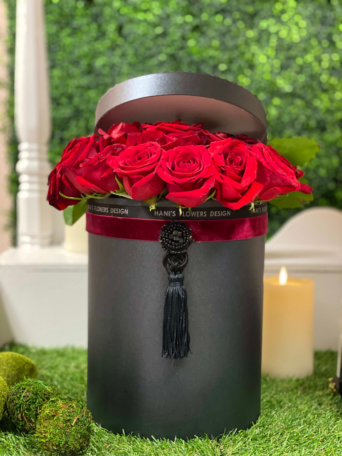 Luxury Roses Round Box - 028