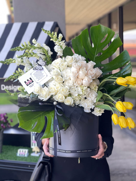 Unique Roses Box - 050