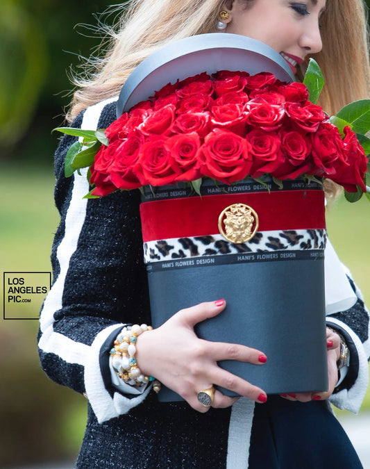 Luxury Roses Round Box - 027