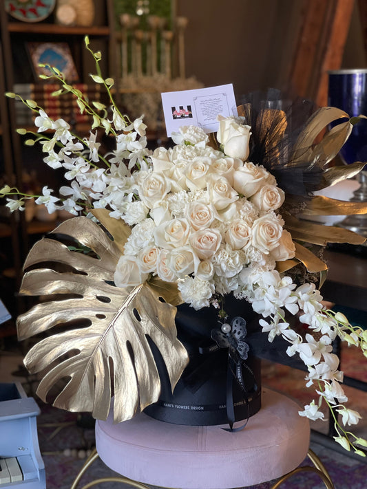 Luxury Flower box arrangement - 051