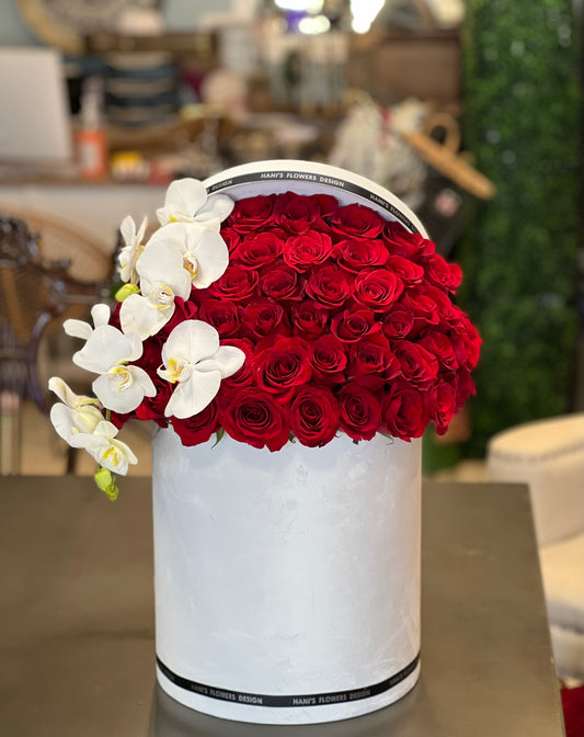 Red Roses with Orchid-661